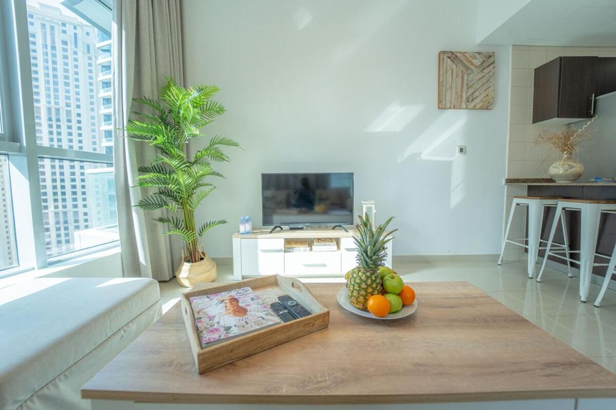 Aws Holiday Homes - Prime Apartment Near The Beach Dubái Exterior foto