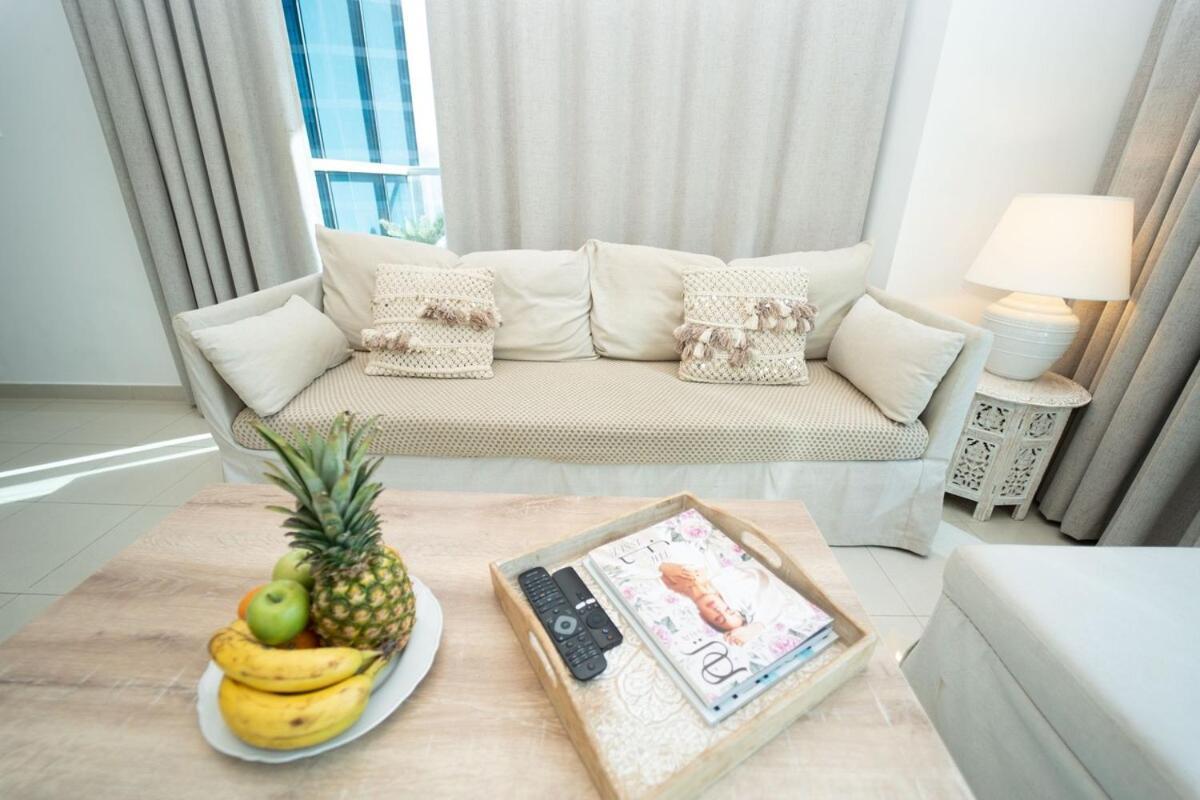 Aws Holiday Homes - Prime Apartment Near The Beach Dubái Exterior foto