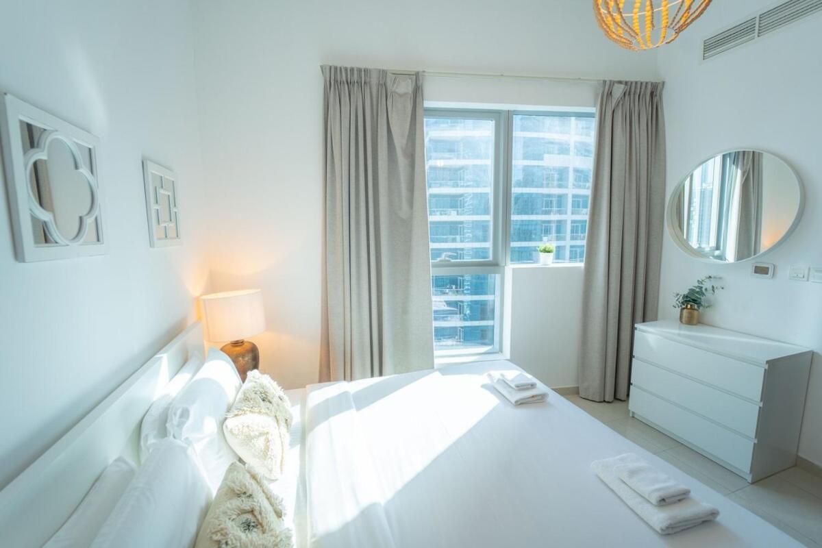 Aws Holiday Homes - Prime Apartment Near The Beach Dubái Exterior foto