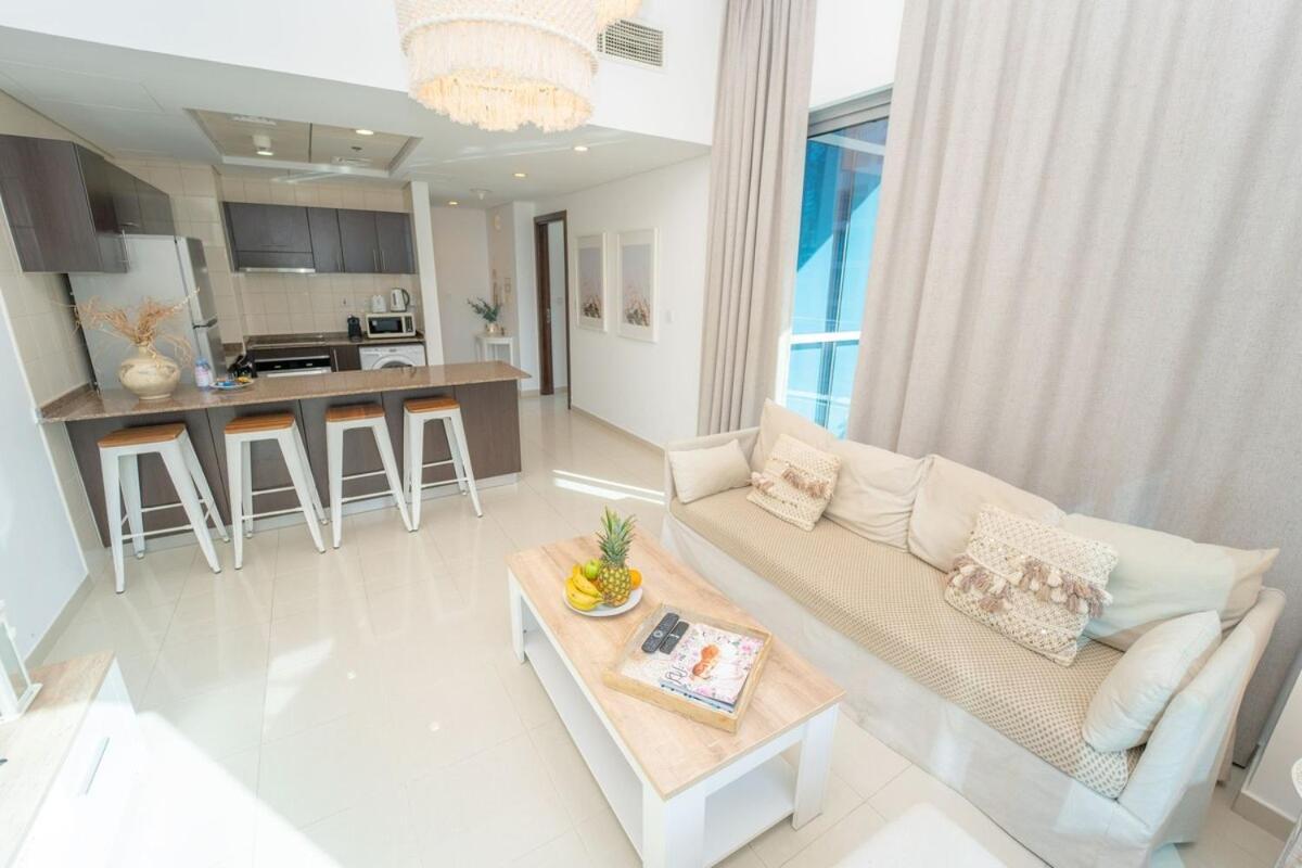 Aws Holiday Homes - Prime Apartment Near The Beach Dubái Exterior foto